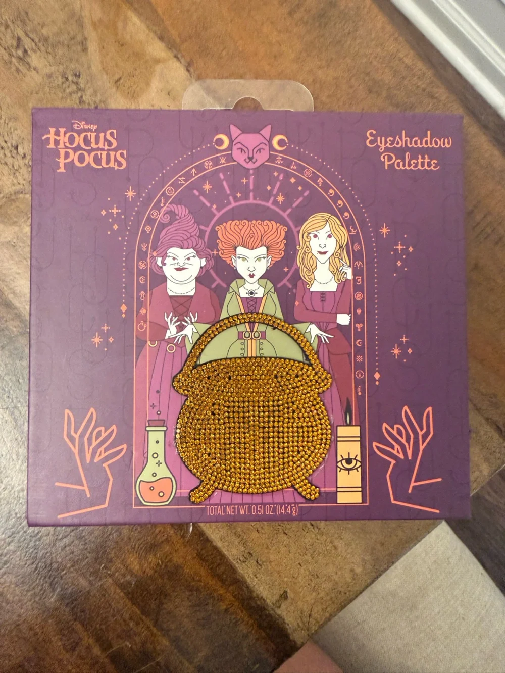 Limited Edition Disney Hocus Pocus Eyeshadow Palette – Purple with Gold Accent